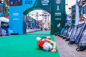 BIB: 401, 1863, 1983
                            <button type="button" onclick="openModal(21759637)" class="btn btn-primary btn-sm float-right btn-popup" data-toggle="modal" data-target=".modal-high-quality">
                        <i class="fas fa-shopping-cart"></i> Add to Cart
                    </button>
                                            <button type="button" onclick="isThisMe(21759637, true)" class="btn btn-success btn-sm float-right btn-popup btn-isme hidden" data-toggle="tooltip" data-placement="bottom" title="นี่คือรูปของคุณใช่ไหม คลิกที่นี่เพื่อเอาเข้าอัลบั้ม">
                        <i class="fas fa-plus"></i> Add to album
                    </button>
                    <button type="button" onclick="isThisMe(21759637, false)" class="btn btn-warning btn-sm float-right btn-popup btn-isnotme hidden">
                        <i class="fas fa-ban"></i> Remove from album
                    </button>